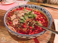 重庆毛血旺-胡桃里音乐酒馆(环亚凯瑟琳广场店)