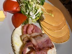 -Lia Cafe Bar Restaurant松山咖啡屋