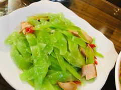 -缘来聚·徽菜名店(黄山宏村店)