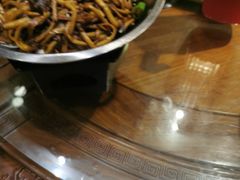 干锅茶树菇-孙府大院(步行街店)