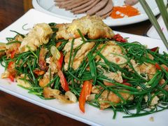 -三江源美食城