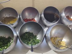 -鸡遇虾煲干锅火锅(小寨金莎店)
