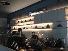 -瑞幸咖啡(宝华国际广场店)