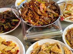 -丹水桥地锅鱼·翘嘴鲌·地方特色全鱼宴(丹江口大坝店)