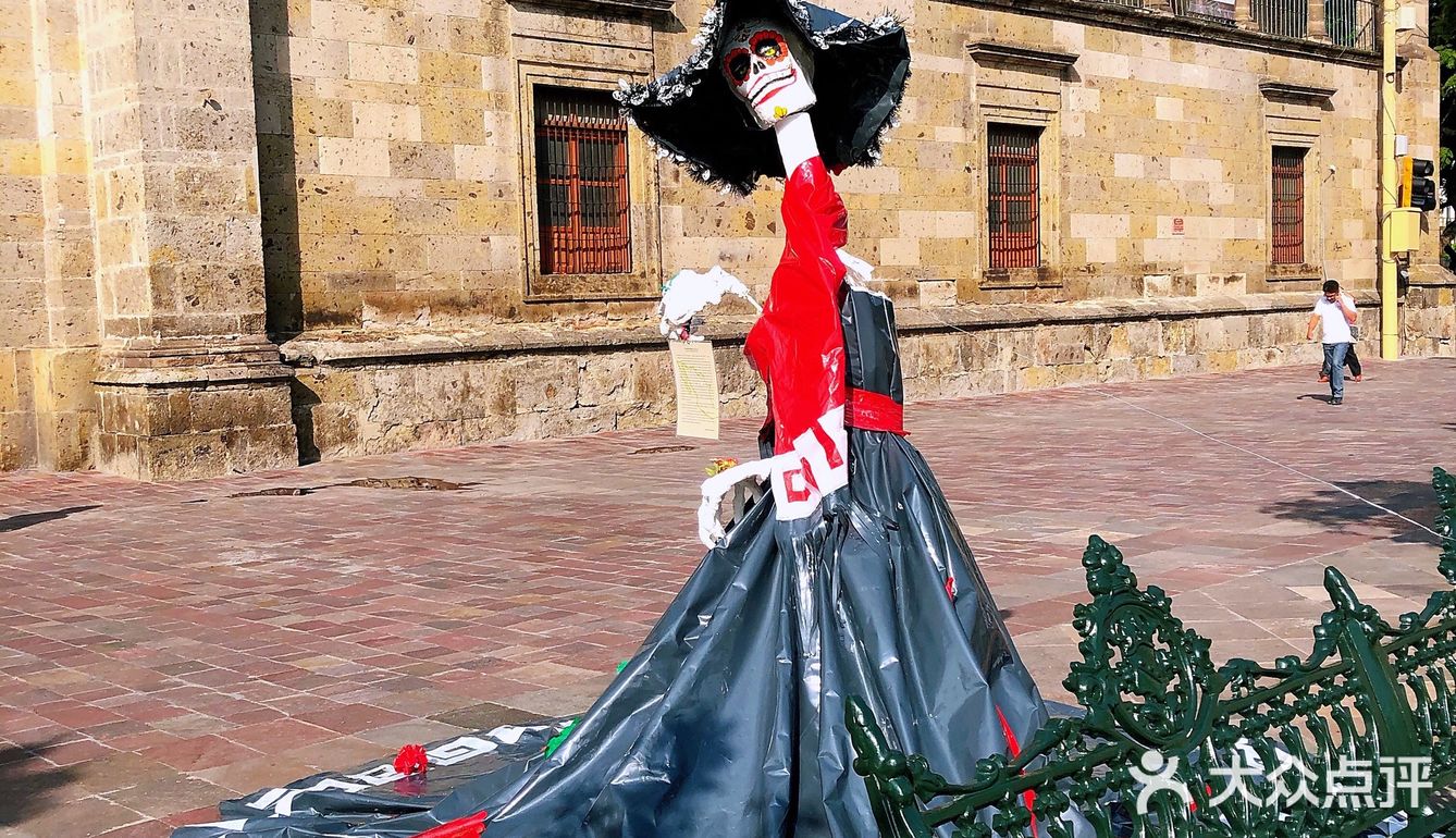 在墨西哥瓜达拉哈拉赶上一场印第安风俗的万圣节🎃