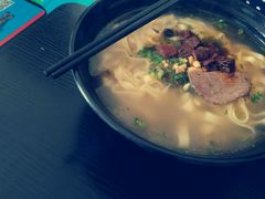 -花溪巷牛肉粉(泉城路店)