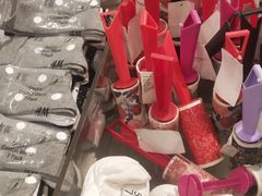 -H&M(鹏欣水游城店)