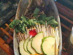 -老牌坊云南鱼豆花火锅(哈西万达店)