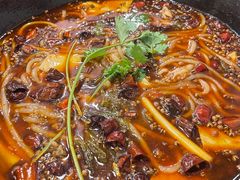 -鸿顺老铁锅美蛙鱼府(解放碑店)