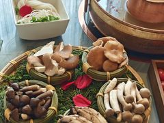 -慢丽江·云南野生菌土鸡锅(付家庄店)