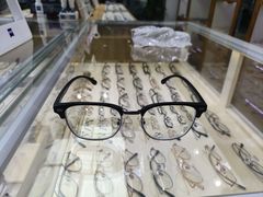 -沪睛眼镜蔡司官方授权店(金桥佳林路店)