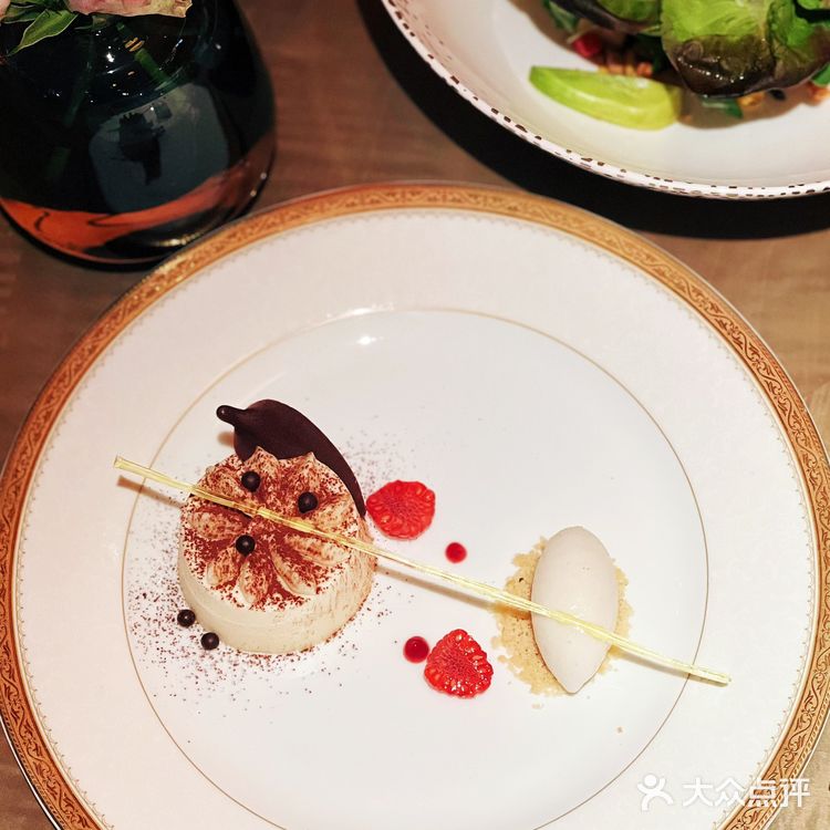 [礼花]北京探店｜京城氛围天花板，藏在西单大悦城的牛排家❗ 