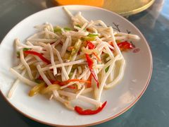 芦苇根炒肉丝-梦缘水乡·湖景餐厅