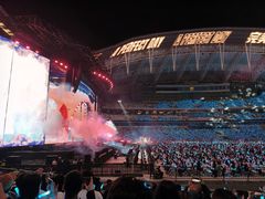 -上海游泳馆(地铁站)