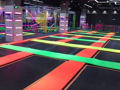 -酷跳蹦床主题公园(万胜广场店)