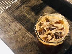 -ZING COFFEE 镜咖啡