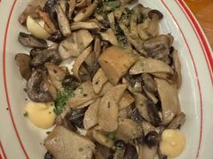 -Laures·月桂西班牙碳烤餐厅(十尚坊店)