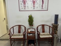 -龙脊堂龙氏推拿 整脊(陆家浜店)