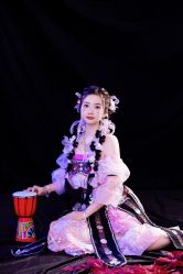 -onlygirl摄影美学馆高端定制(江滩店)
