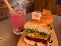 -Catch Bagel(芳草地店)