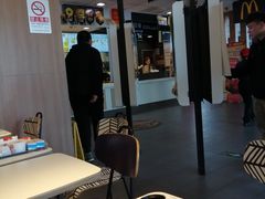 大堂-麦当劳(欢乐谷店)