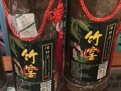 -老牌坊云南鱼豆花火锅(爱建店)