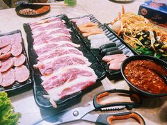 -玲姐吉祥齐市烤肉