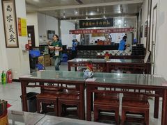 -牛一嘴·兰州牛肉面·大盘鸡(财富中心店)