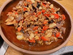 土家锅气爆鸡杂-吃饭皇帝大土家民族菜(正大广场店)