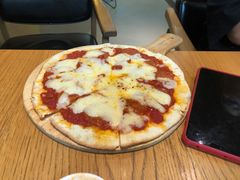 -文汇新民联合报业集团(上海报业大厦店)