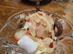 冰淇淋圣代-1886德国汽车餐厅(外滩十六铺码头店)