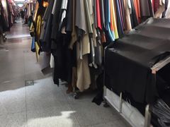 -步云天地鞋材精品环球国际商贸中心