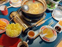 -邹开喜·小海鲜醉鸡煲·潮汕鲜切牛肉店(襄阳北路店)