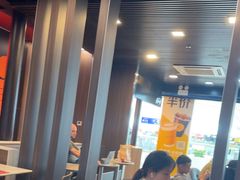 -麦当劳(深圳北站高铁店)