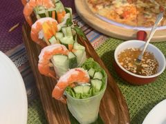 大虾鲜春卷-山色西餐·柴火烤披萨