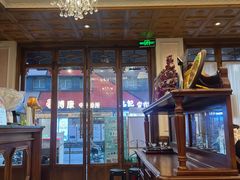 -秘密旅行Bonjour(黑金冠 江南西店)