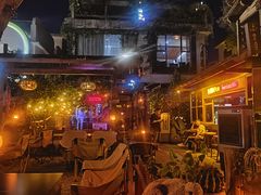 -城墙外BAR
