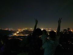 -鬼笑石后山停车场