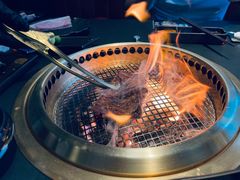 -铭牛烧肉·和牛海鲜自助(高新月牙湖店)