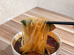 麻辣米线-老字号杨坡红油米线腊汁肉夹馍(东四道巷店)