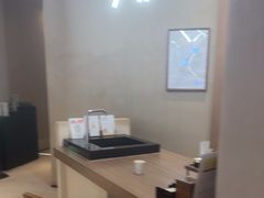 -灸春堂·艾灸·痛症·整脊连锁(之江银泰店)