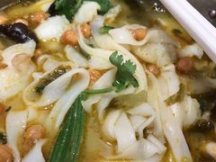 金汤酸菜鱼片手工粉-小满手工粉(上海维璟广场店)