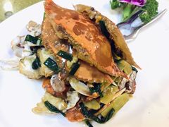 姜葱炒蟹-宜宾海鲜酒家·三十年老字号