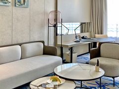 -上海漕河泾万丽酒店