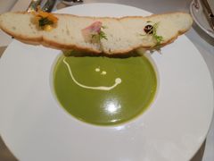 青甜豆汤配面包脆片-马克西姆餐厅(崇文门店)