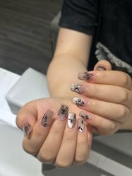 -Yue color 悦彩美甲美睫工作室