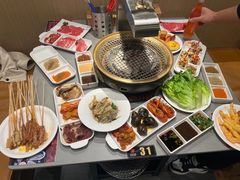 -山焱·炭火自助烤肉(周浦万达店)