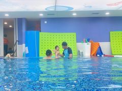 -龙格亲子游泳·水育早教运动中心(龙湾天街店)