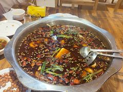 -乡土特色.冷锅鱼.牦牛肉汤锅