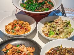 -阿瓦山寨·湘菜现炒·剁椒鱼头王(咸阳总店)